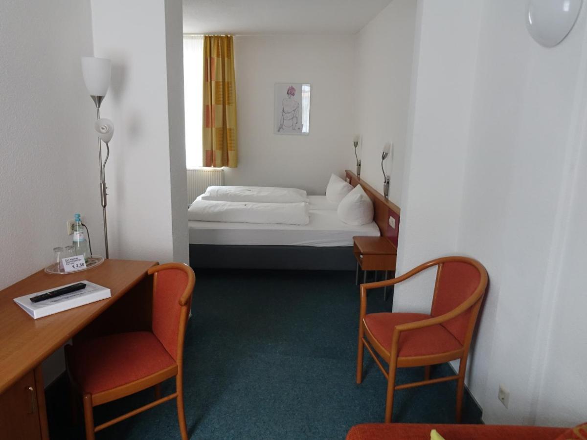 Adler-Hotel Delitzsch Dış mekan fotoğraf