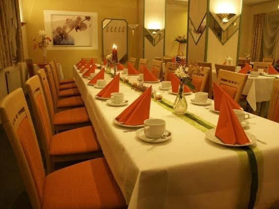 Adler-Hotel Delitzsch Dış mekan fotoğraf
